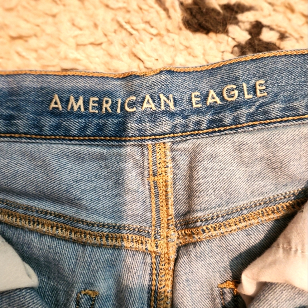 American Eagle "Mom jean" Jeans Size 00- juniors size - Picture 7 of 9